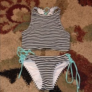 High neck striped bikini